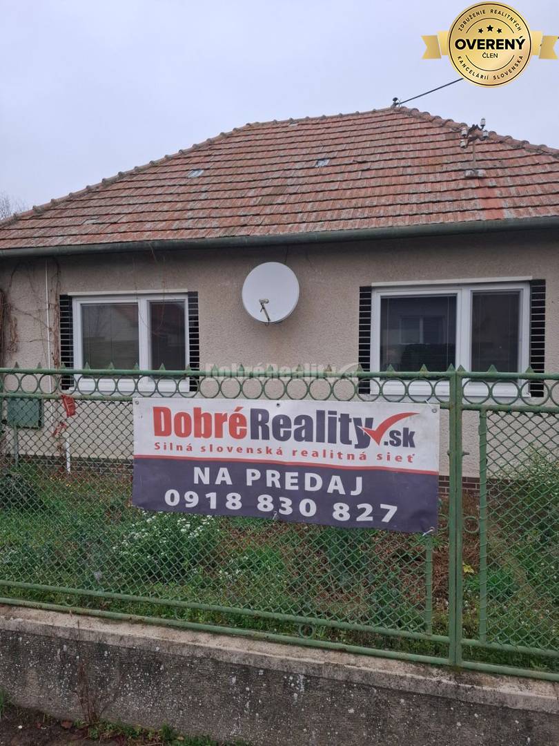 Dobre reality ponúkajú na predaj 4izb RD v Banove