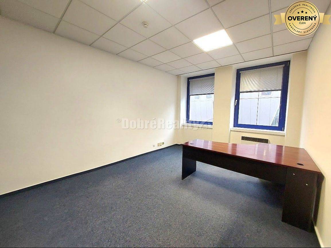 PRENÁJOM: KANCELÁRSKY PRIESTOR V CENTRE BANSKEJ BYSTRICE