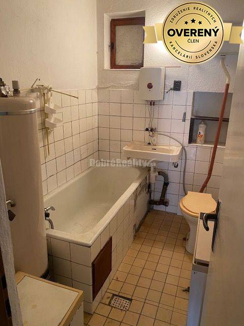 DOBRÉ REALITY -PREDAJ - Rodinný dom v obci Kremnické Bane, okres Žiar