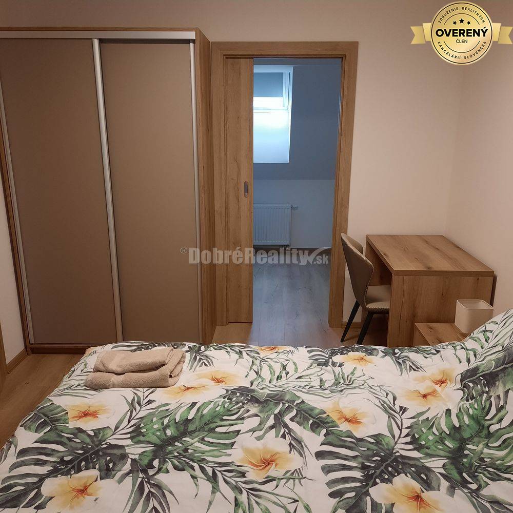 Prenájom 2 izbový byt v N.Zámkoch, Nitrianska cesta !