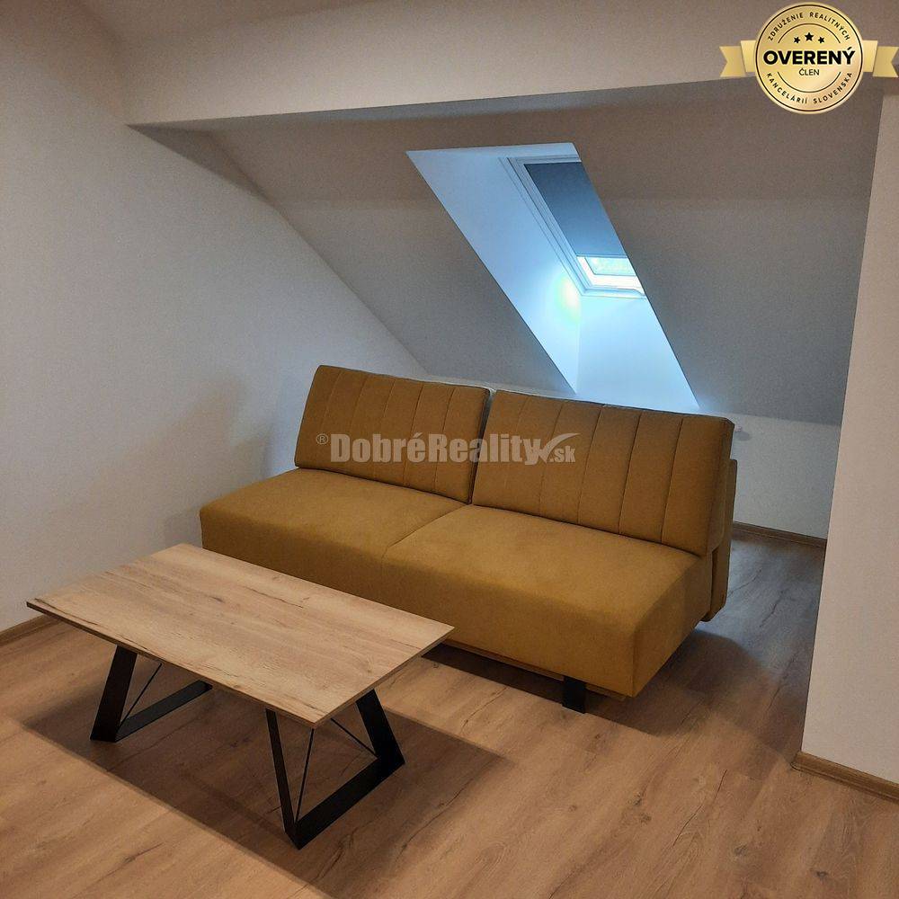 Prenájom 2 izbový byt v N.Zámkoch, Nitrianska cesta !