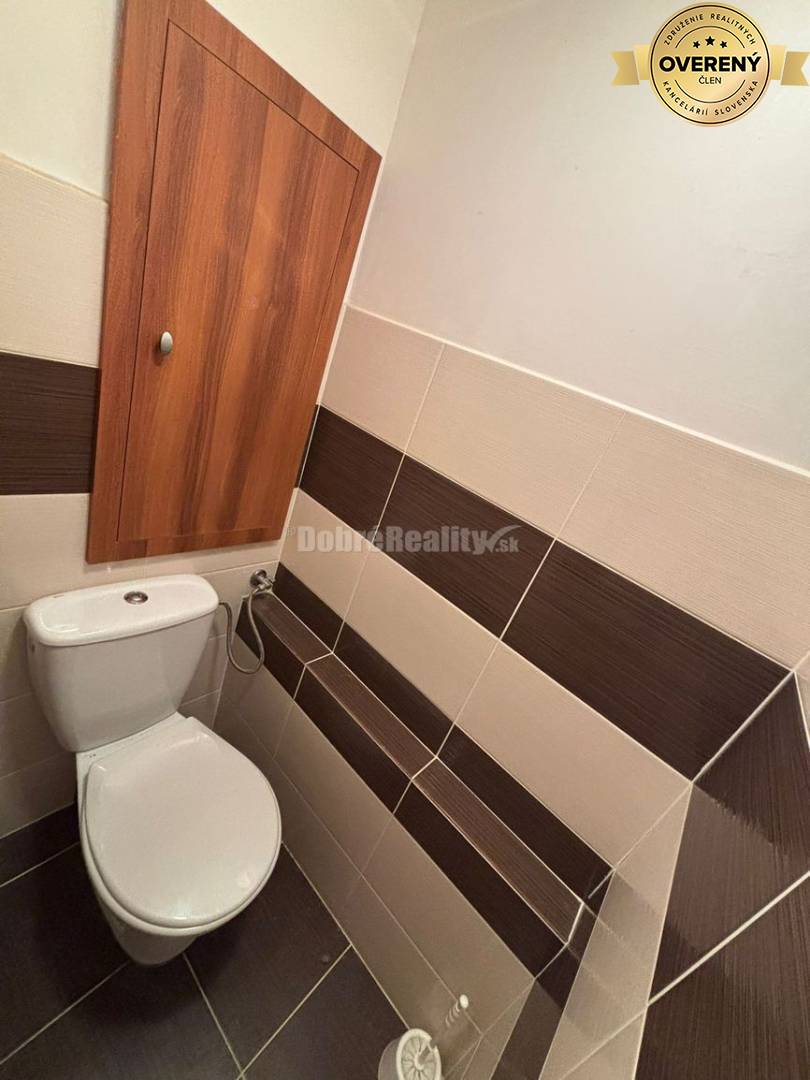 Ponúkame Vám na prenájom 3-izbový byt v centre v Rimavskej Sobote