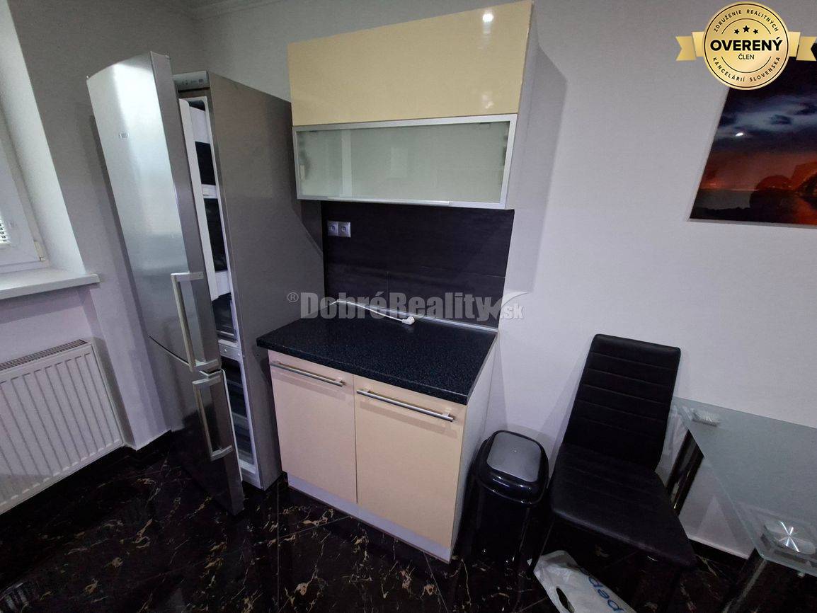 DOBRÉ REALITY - Krásny 2-i. byt na prenájom na Starom sídlisku