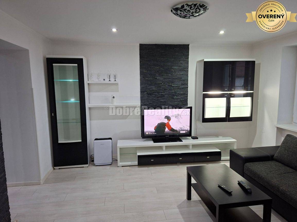 DOBRÉ REALITY - Krásny 2-i. byt na prenájom na Starom sídlisku