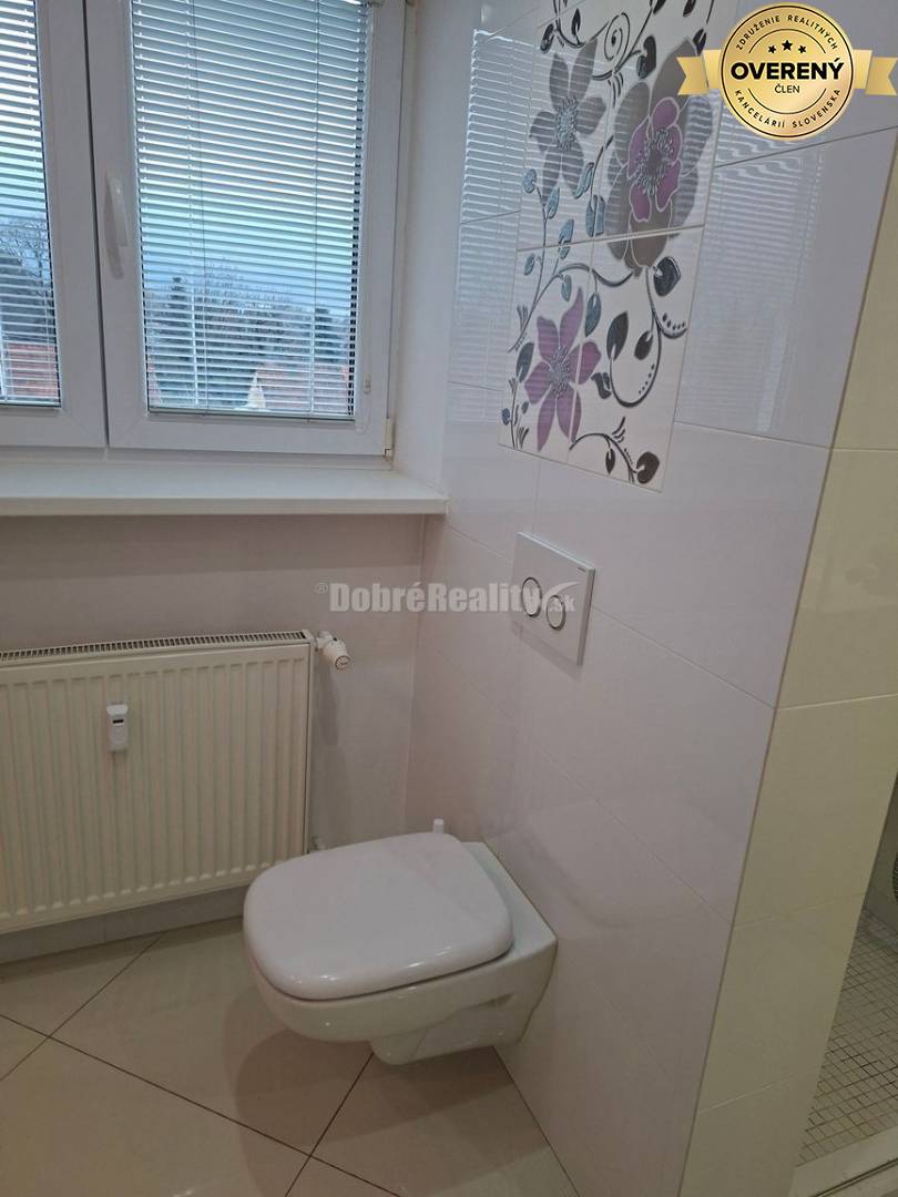 DOBRÉ REALITY - Krásny 2-i. byt na prenájom na Starom sídlisku