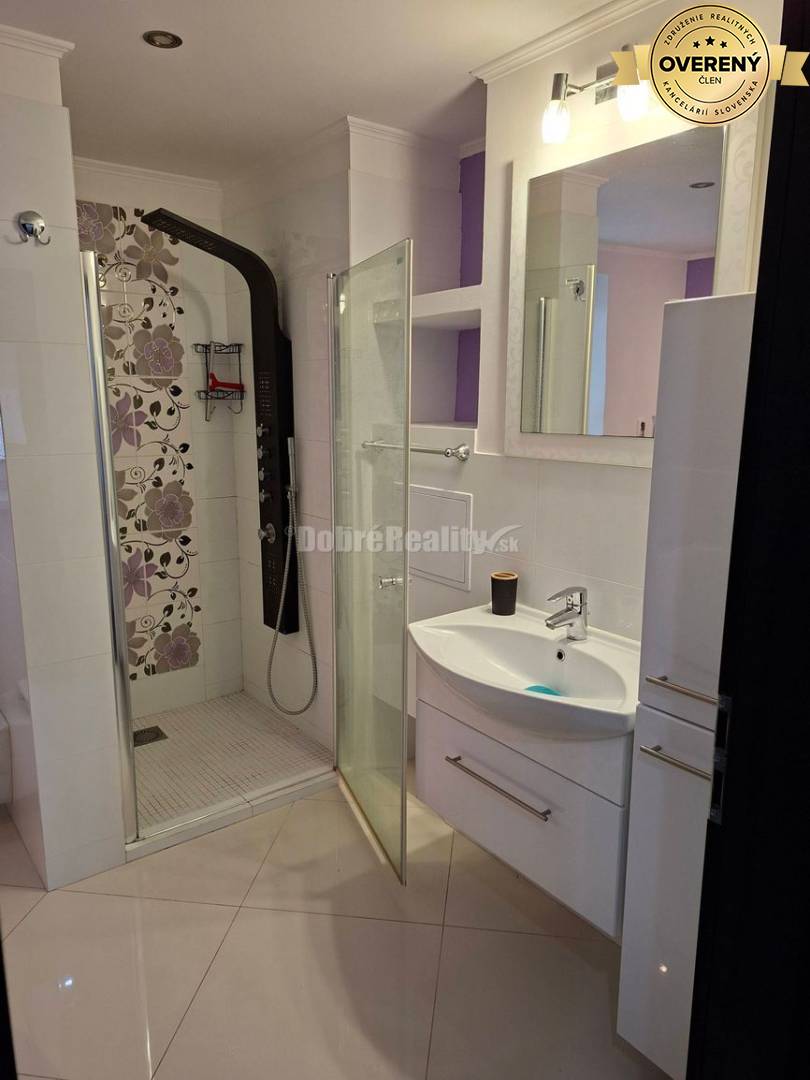 DOBRÉ REALITY - Krásny 2-i. byt na prenájom na Starom sídlisku