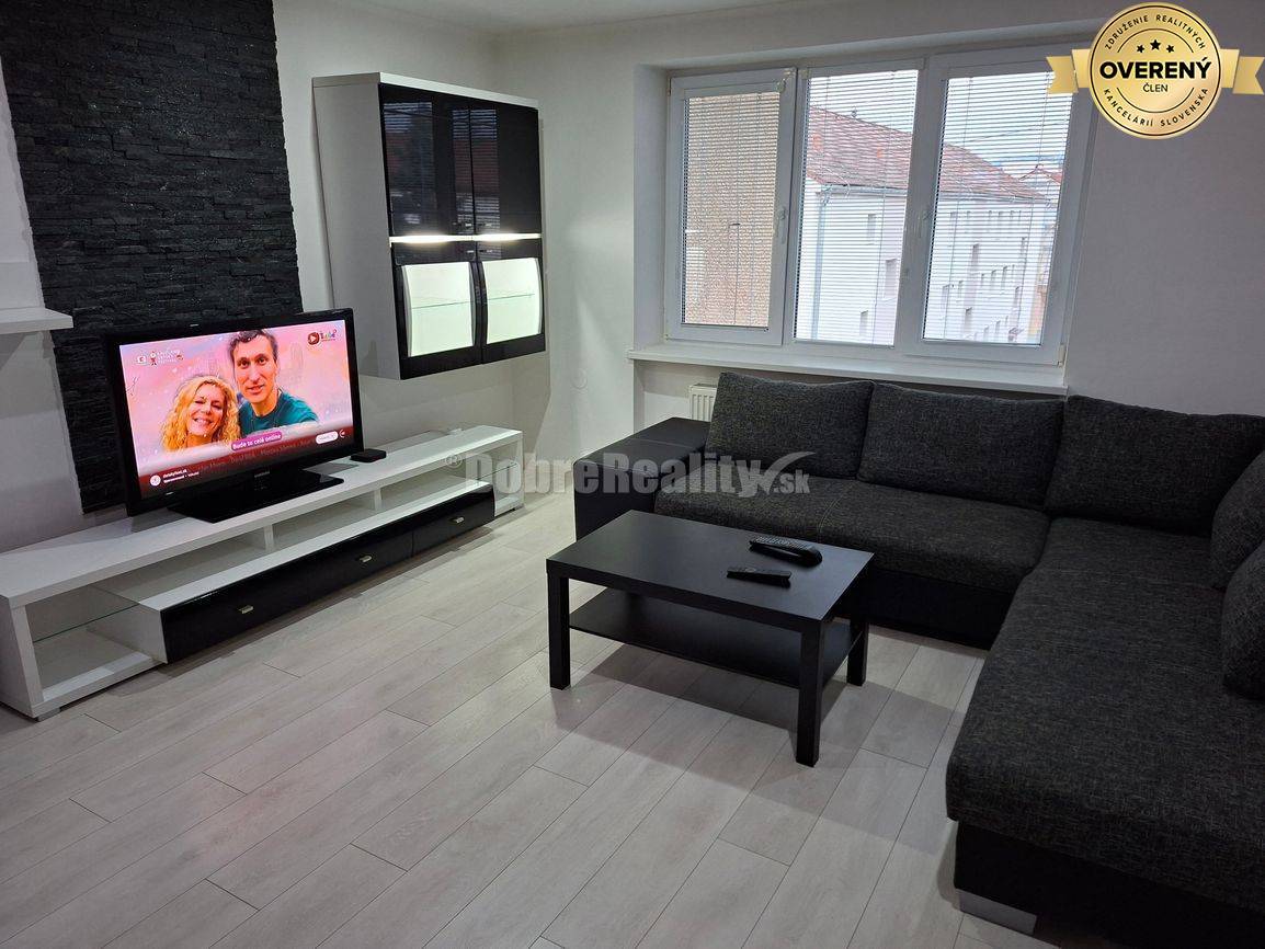 DOBRÉ REALITY - Krásny 2-i. byt na prenájom na Starom sídlisku