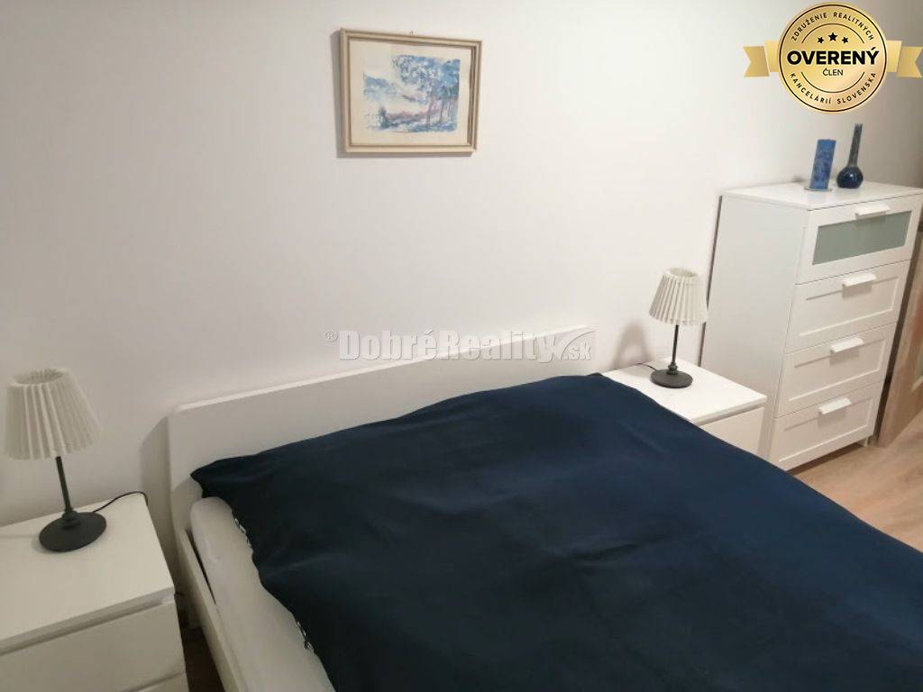 PRENÁJOM: MODERNÝ, ZARIADENÝ 2 IZBOVÝ BYT PRI NEMOCNICI F. D. R.