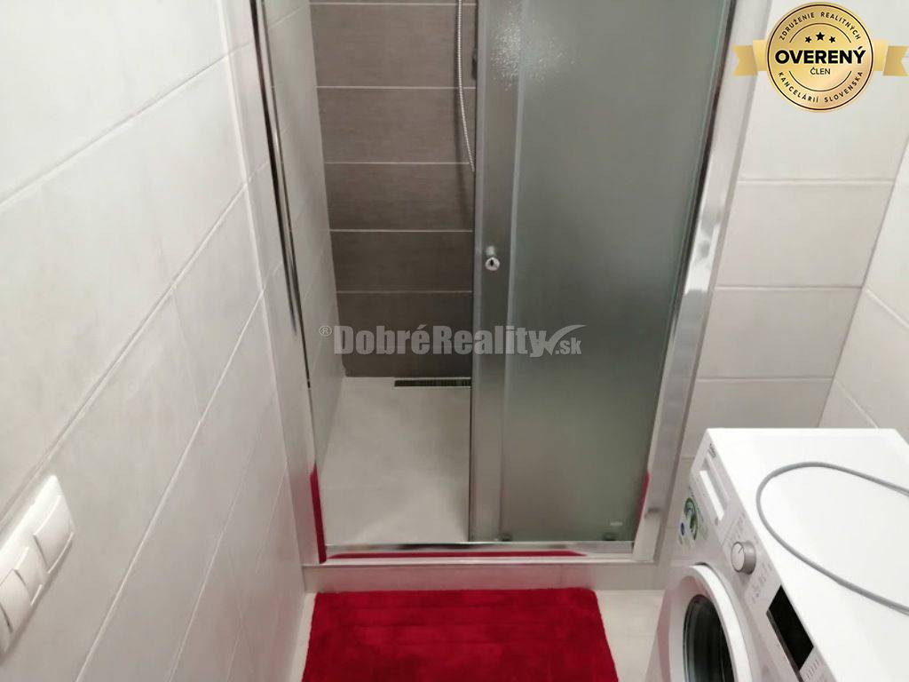 PRENÁJOM: MODERNÝ, ZARIADENÝ 2 IZBOVÝ BYT PRI NEMOCNICI F. D. R.