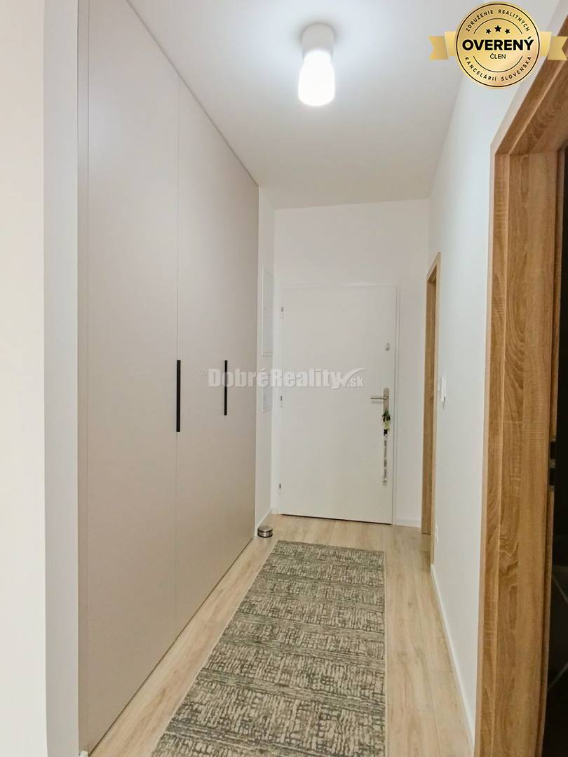 Dvojizbový byt v Seredi na PRENÁJOM