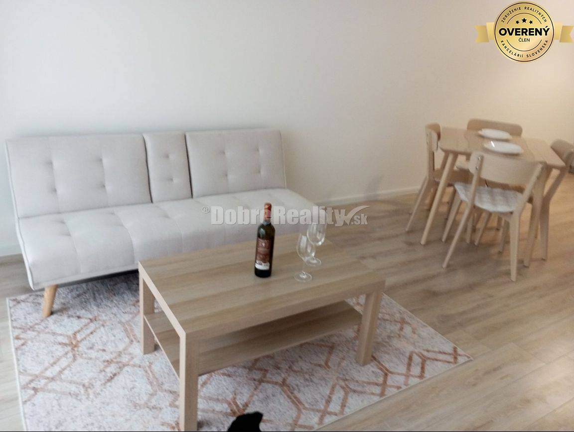 Dvojizbový byt v Seredi na PRENÁJOM