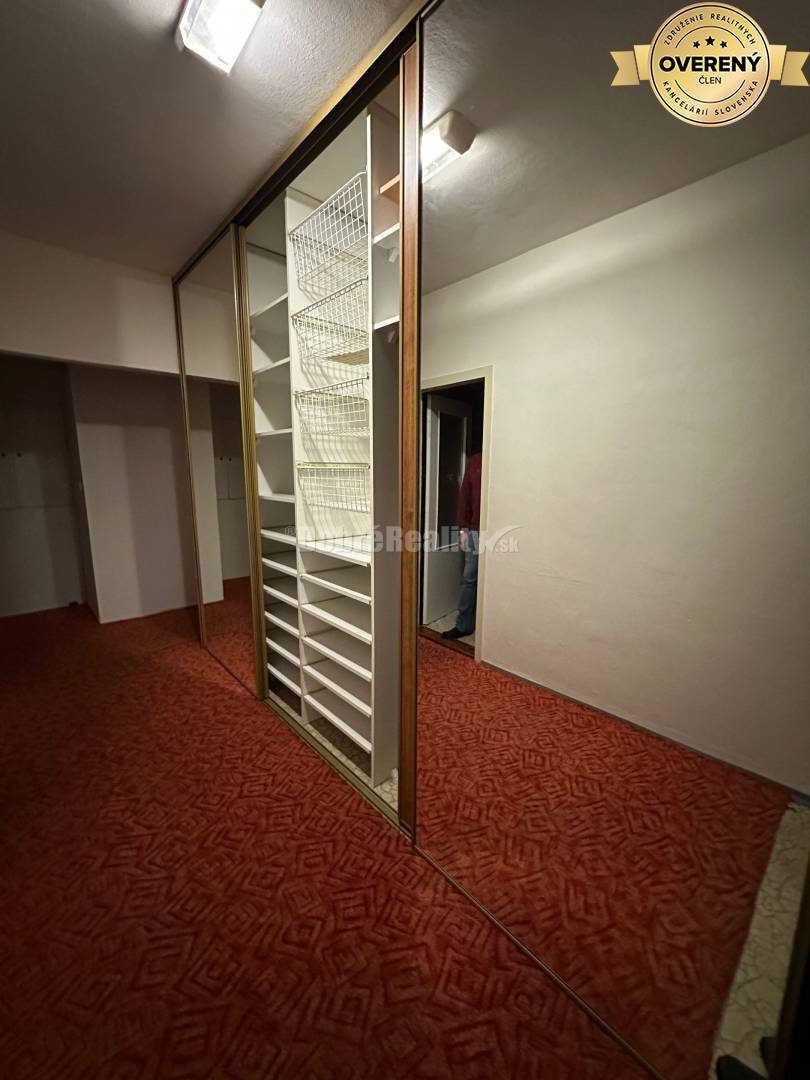 Na predaj 2-izbový byt Vinohrady