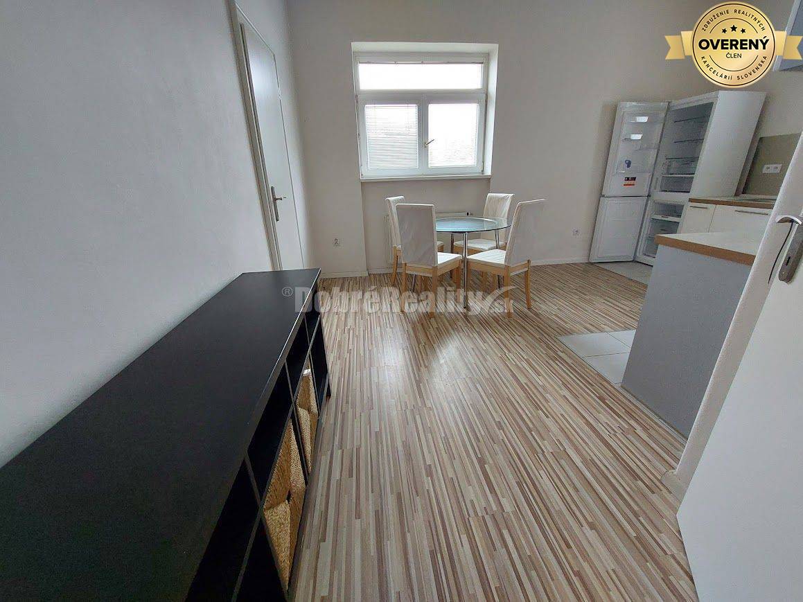 PRENÁJOM: VEĽKOMETRÁŽNY 2 IZBOVÝ BYT S 2 LOGGIAMI, CENTRUM