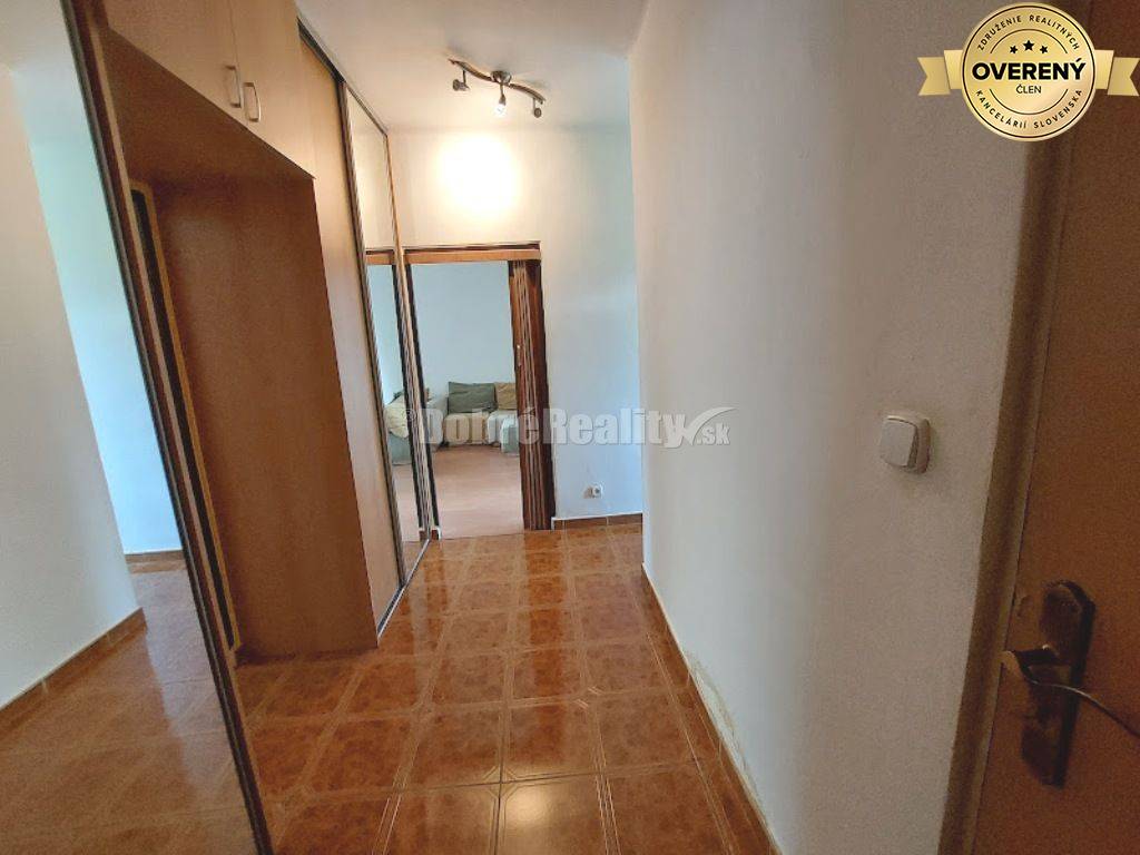 PRENÁJOM: 3 IZBOVÝ BYT S LOGGIOU V TOP LOKALITE, ŠVERMOVA ULICA