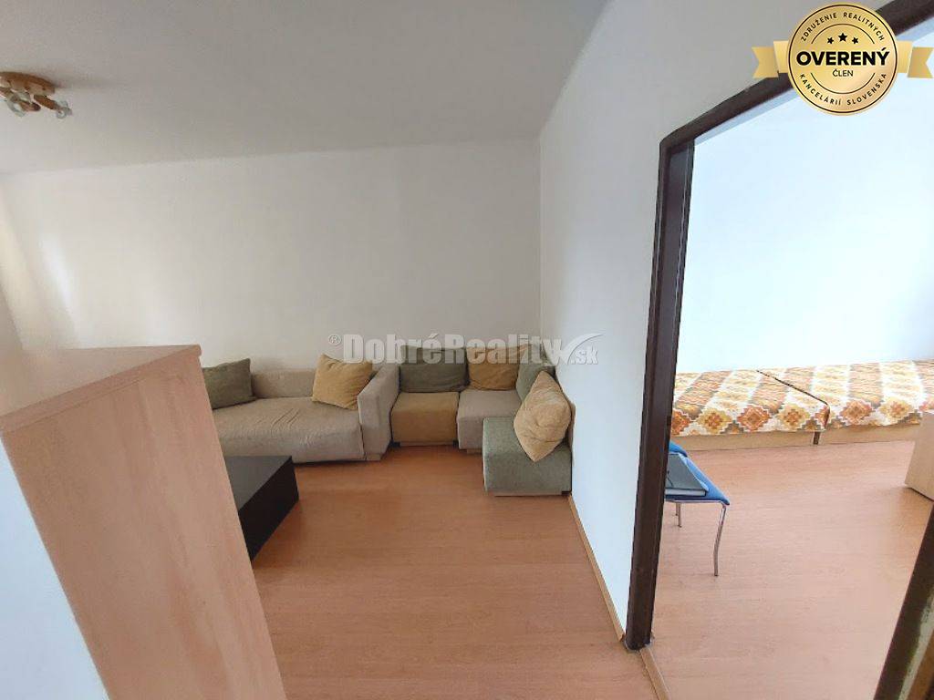 PRENÁJOM: 3 IZBOVÝ BYT S LOGGIOU V TOP LOKALITE, ŠVERMOVA ULICA