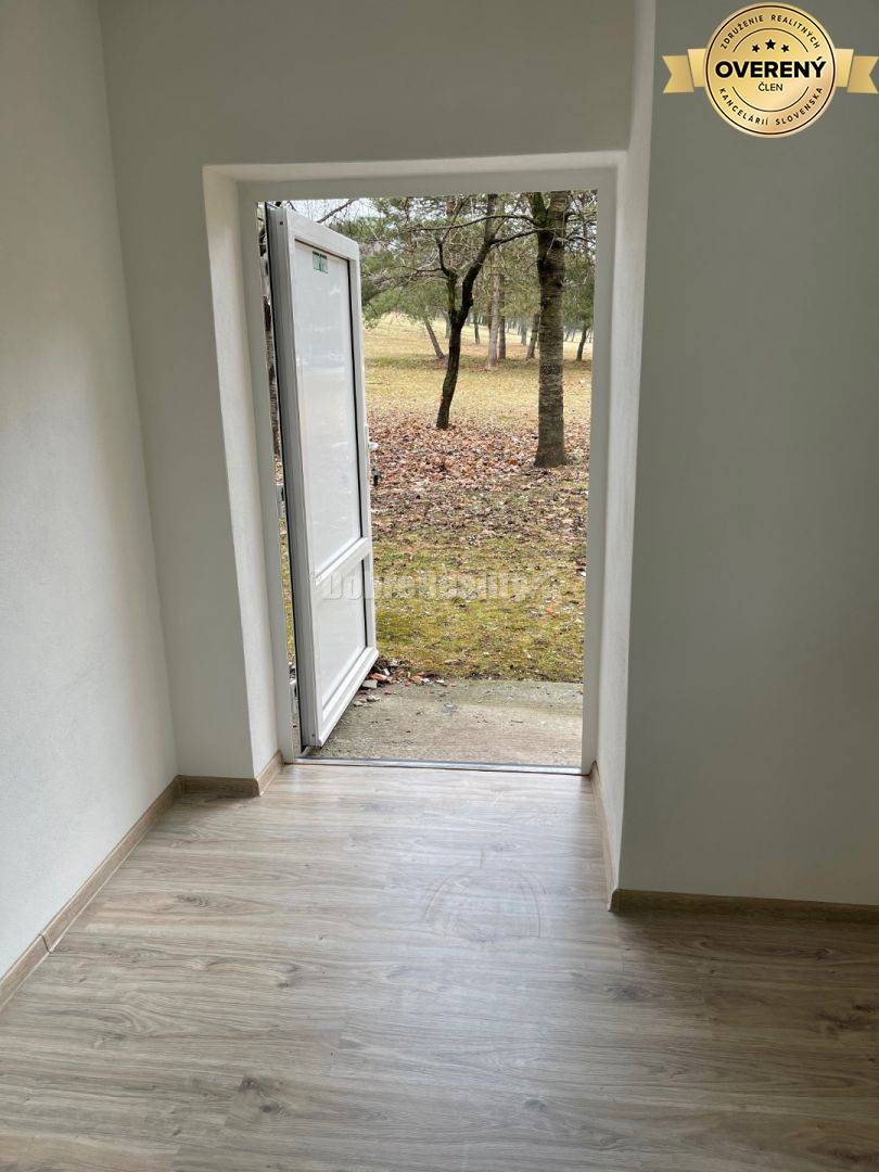 Na prenajom najlacnejšie komerčne priestory v Prievidzi.