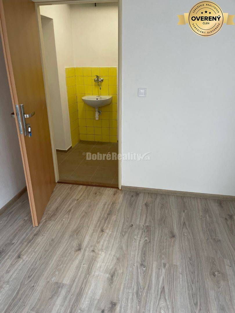 Na prenajom najlacnejšie komerčne priestory v Prievidzi.