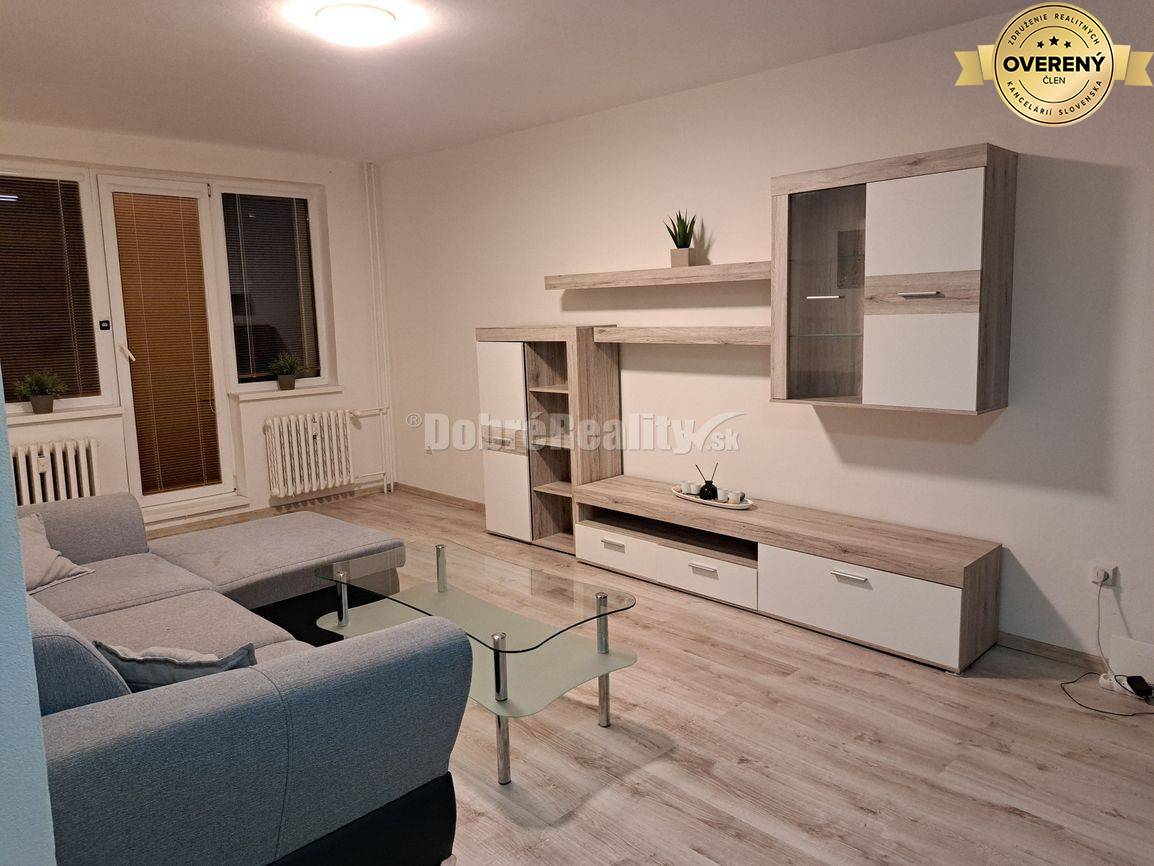 Ponúkame na prenájom trojizbový mezonetový byt v Trenčíne.