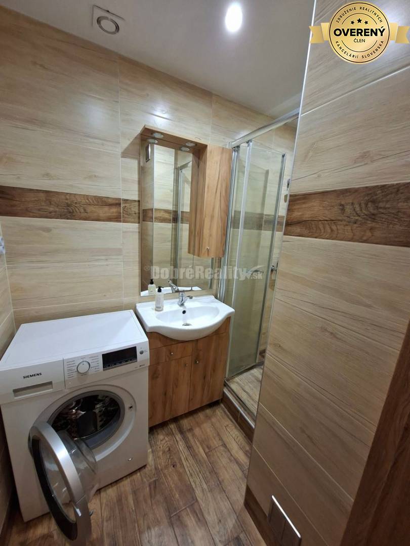 DOBRÉ REALITY - Krásny 2-i. byt s balkónom na prenájom na Starom sídli