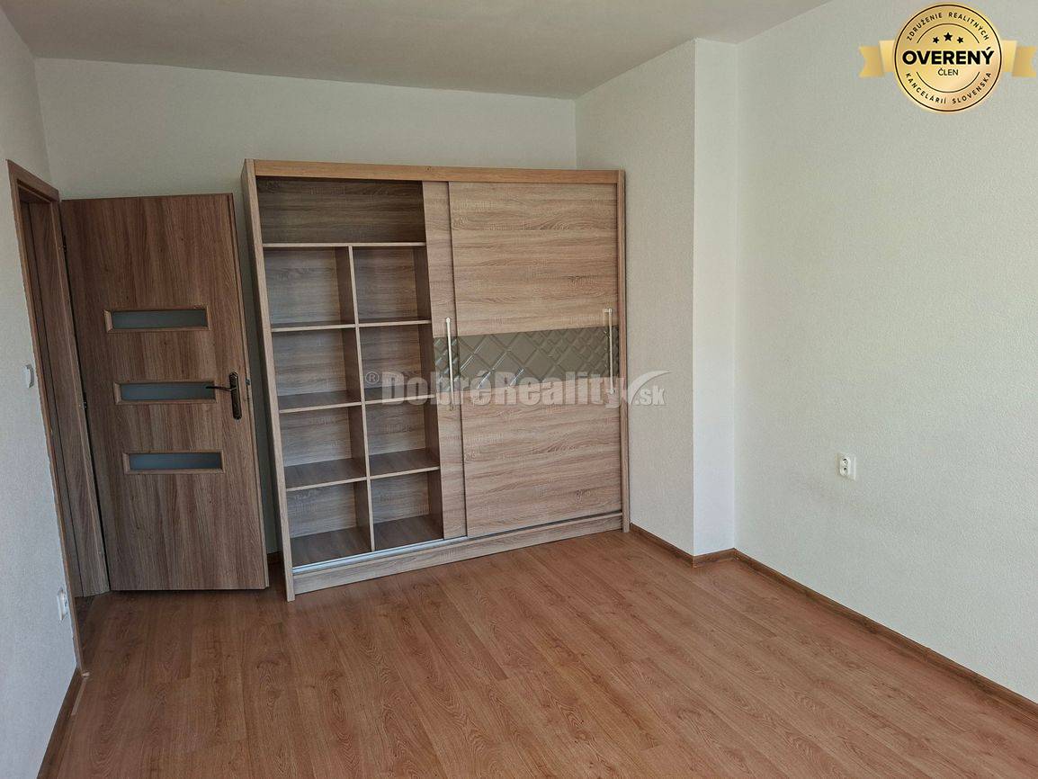 DOBRÉ REALITY - Krásny 2-i. byt s balkónom na prenájom na Starom sídli