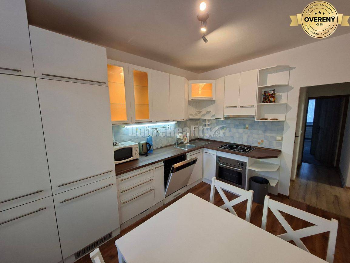 DOBRÉ REALITY - Krásny 3-i. byt na prenájom v Necpaloch