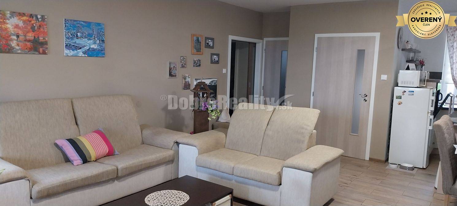 EXKLUZÍVNE!! prenájom rodinného domu v obci Beladice