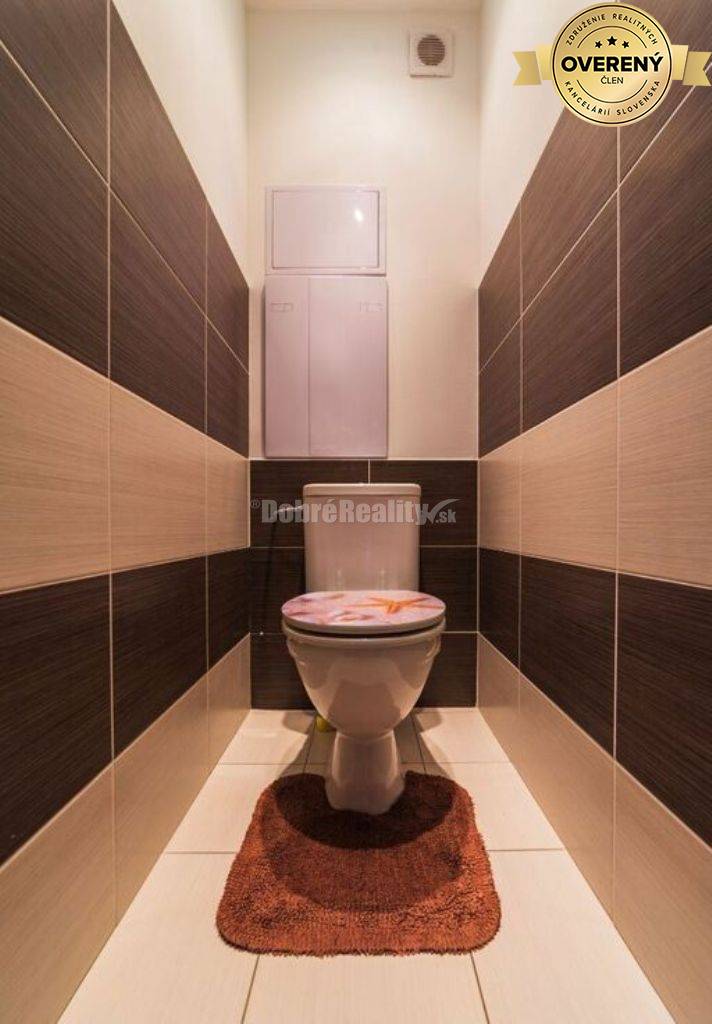 PRENÁJOM: NÁDHERNÝ, VEĽKÝ 3 IZBOVÝ BYT S 2 x LOGGIOU, THK