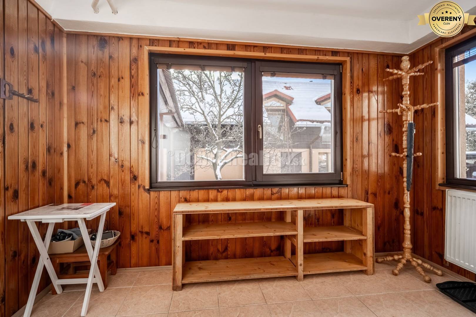 PREDAJ: Rodinný dom so zimnou záhradou a samostatnou obytnou prístavbo