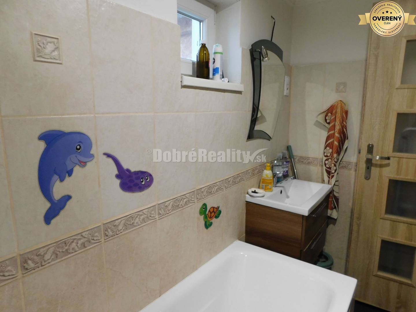 Ponúkame na predaj 3 -izb. rodinný dom po kompletnej rekonštrukcii v o