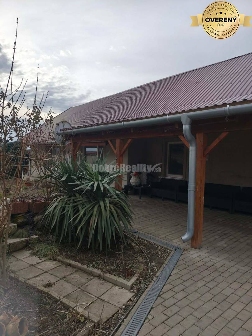 Ponúkame na predaj 3 -izb. rodinný dom po kompletnej rekonštrukcii v o