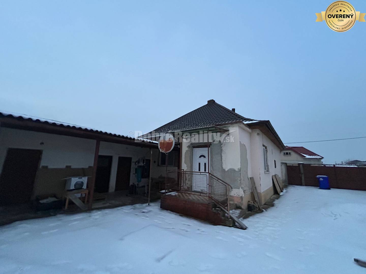 Novinka v obci Neded, pôvodný 3 - izbový rodinný dom na predaj.