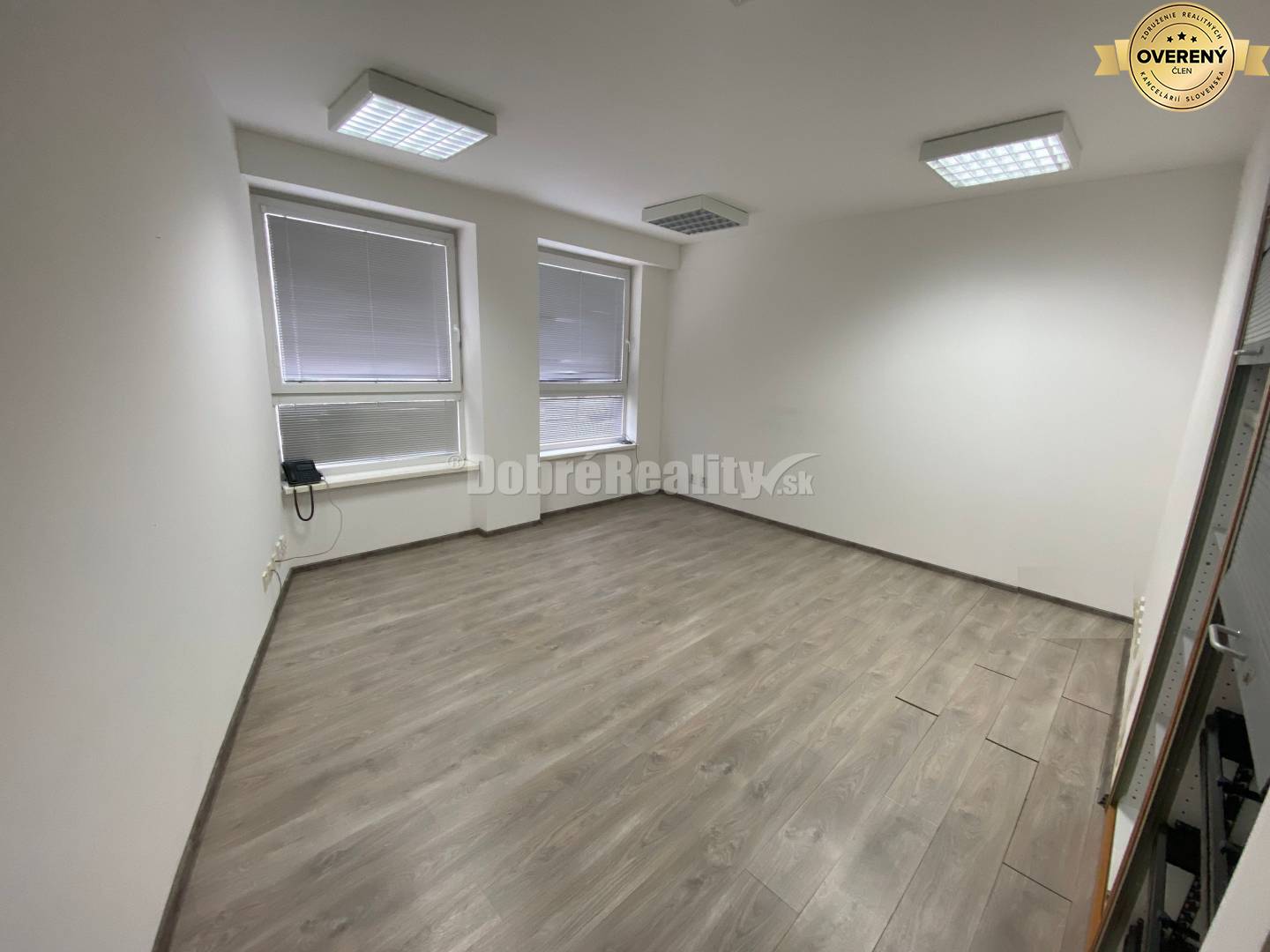 DOBRÉ REALITY ponúkajúú na prenájom peknú kancelária alebo komerčný