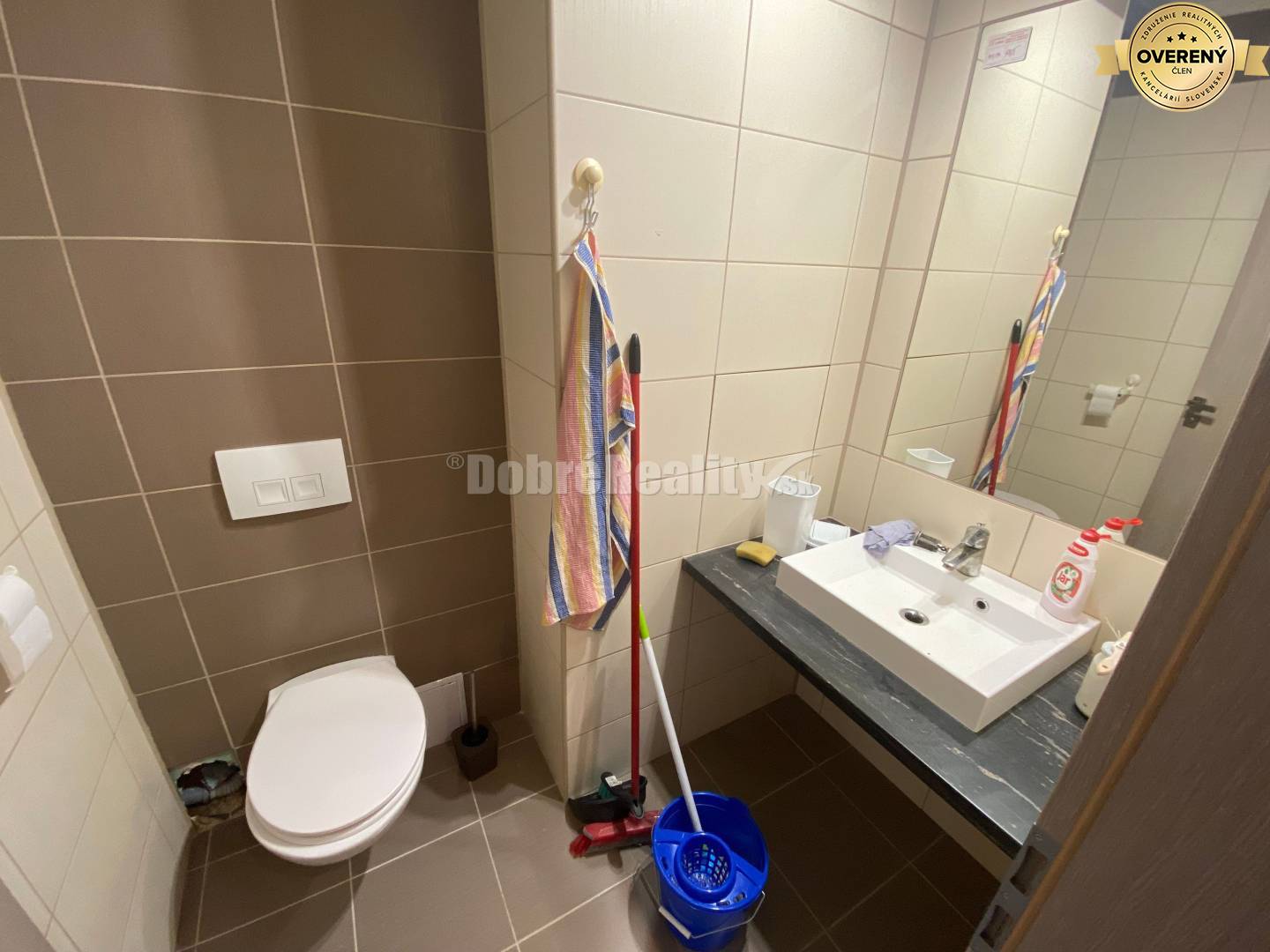 DOBRÉ REALITY ponúkajúú na prenájom peknú menšiu kancelária alebo ko