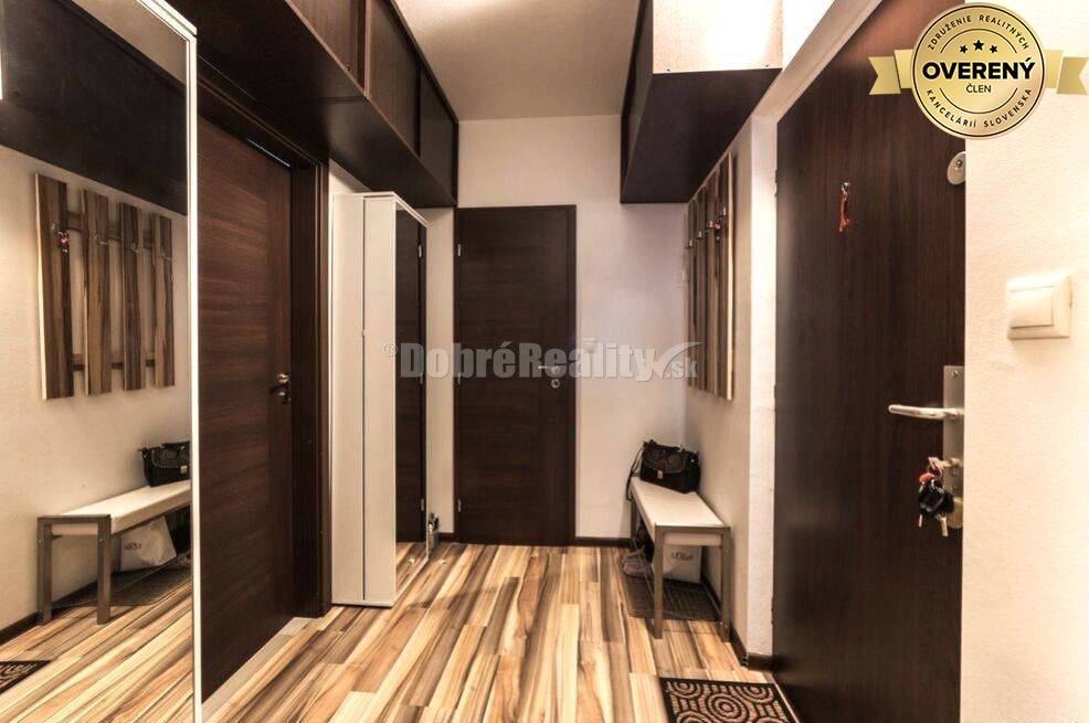 PREDAJ: NÁDHERNÝ, VEĽKÝ 3 IZBOVÝ BYT S 2 x LOGGIOU, THK