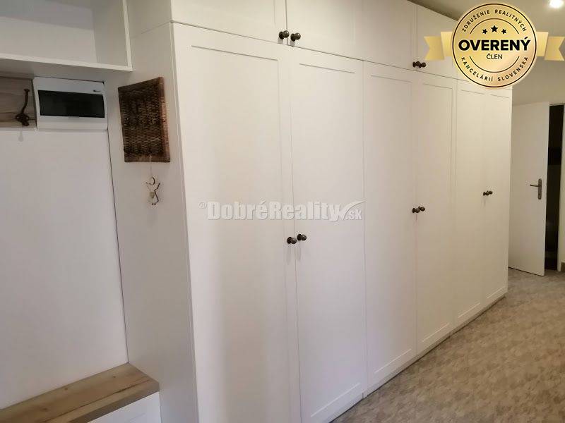 PRENÁJOM: VEĽKÝ, ZARIADENÝ 2 IZBOVÝ BYT BEZ BALKÓNA, SÍDLISKO