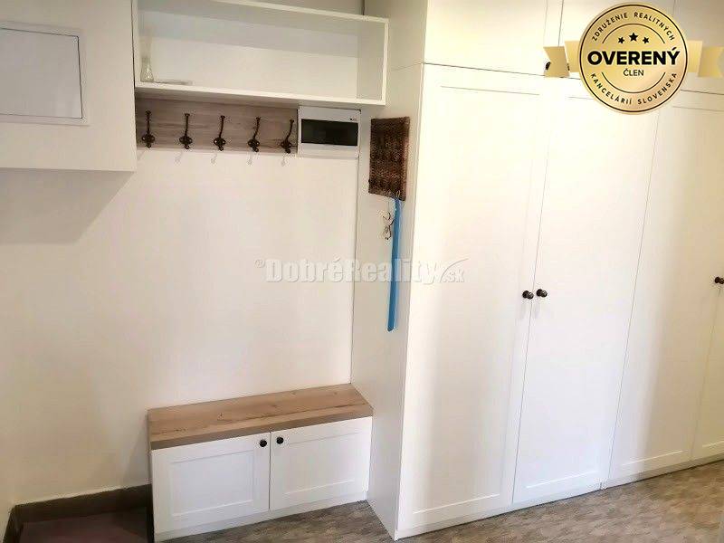 PRENÁJOM: VEĽKÝ, ZARIADENÝ 2 IZBOVÝ BYT BEZ BALKÓNA, SÍDLISKO