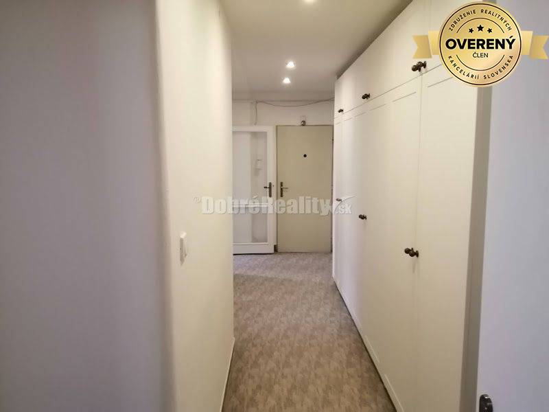 PRENÁJOM: VEĽKÝ, ZARIADENÝ 2 IZBOVÝ BYT BEZ BALKÓNA, SÍDLISKO