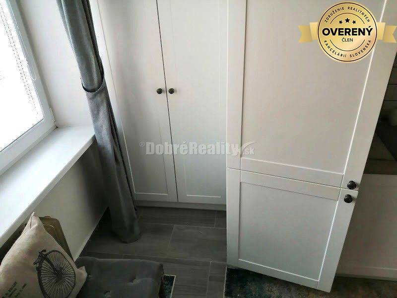 PRENÁJOM: VEĽKÝ, ZARIADENÝ 2 IZBOVÝ BYT BEZ BALKÓNA, SÍDLISKO