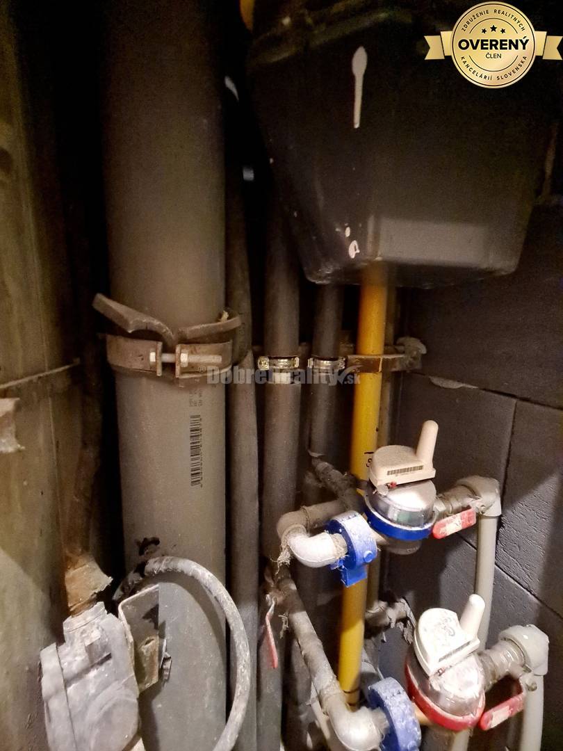 Na predaj pekný 2-izb.byt 57m2 po rekonštrukcii vo vyhľadávanej lokali