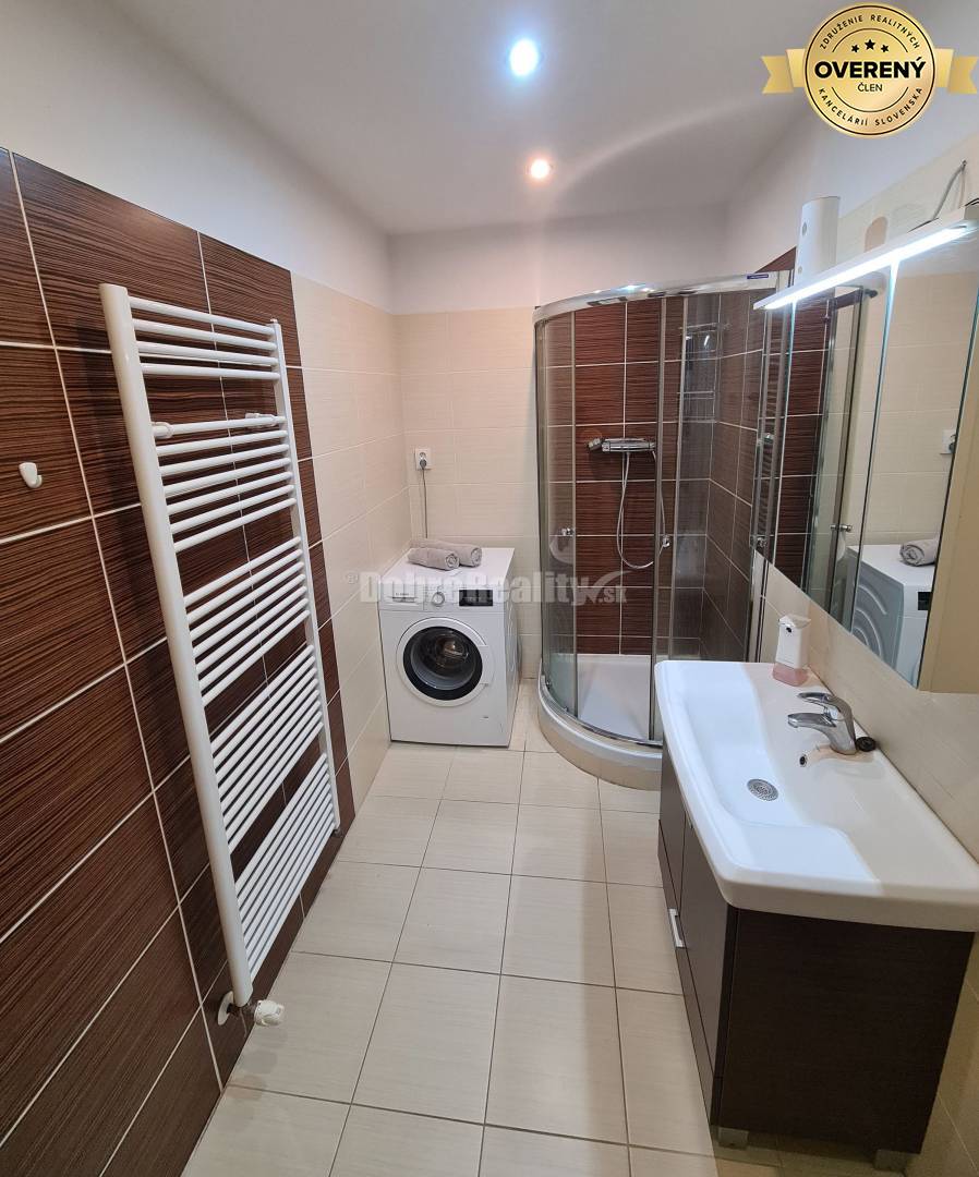 Na predaj pekný 2-izb.byt 57m2 po rekonštrukcii vo vyhľadávanej lokali