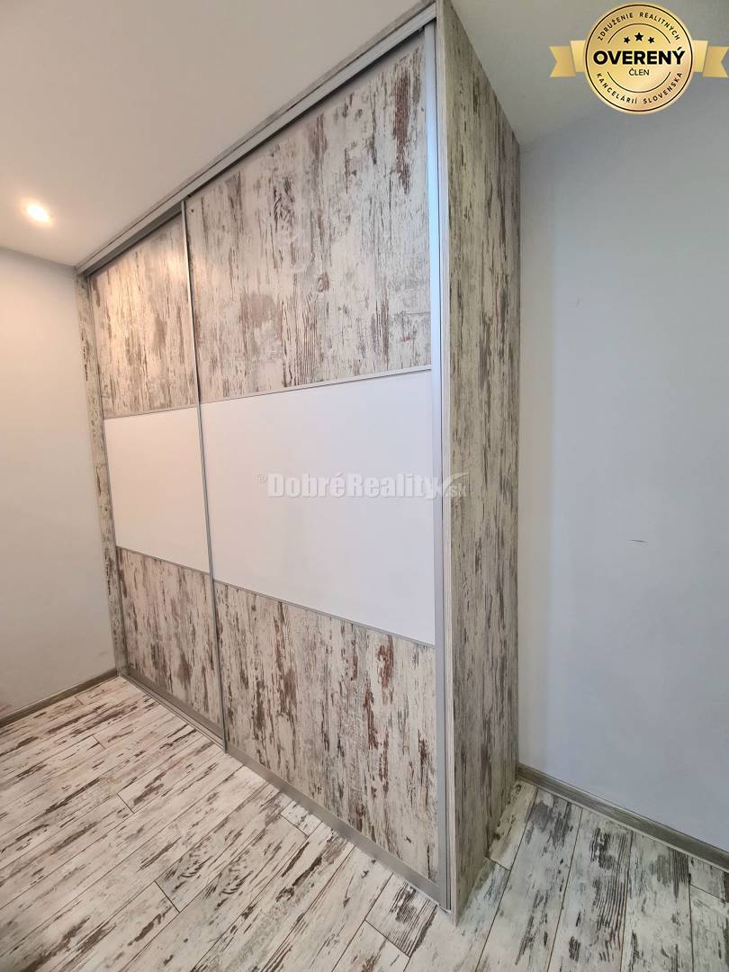 Na predaj pekný 2-izb.byt 57m2 po rekonštrukcii vo vyhľadávanej lokali