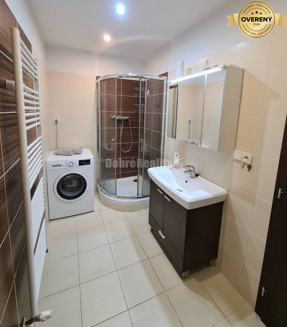 Na predaj pekný 2-izb.byt 57m2 po rekonštrukcii vo vyhľadávanej lokali