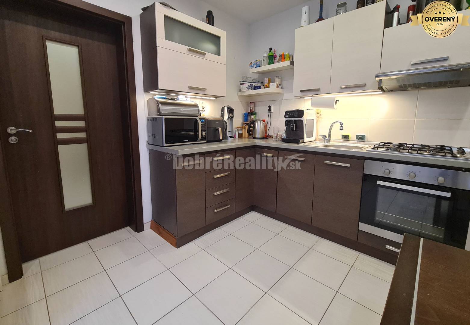 Na predaj pekný 2-izb.byt 57m2 po rekonštrukcii vo vyhľadávanej lokali