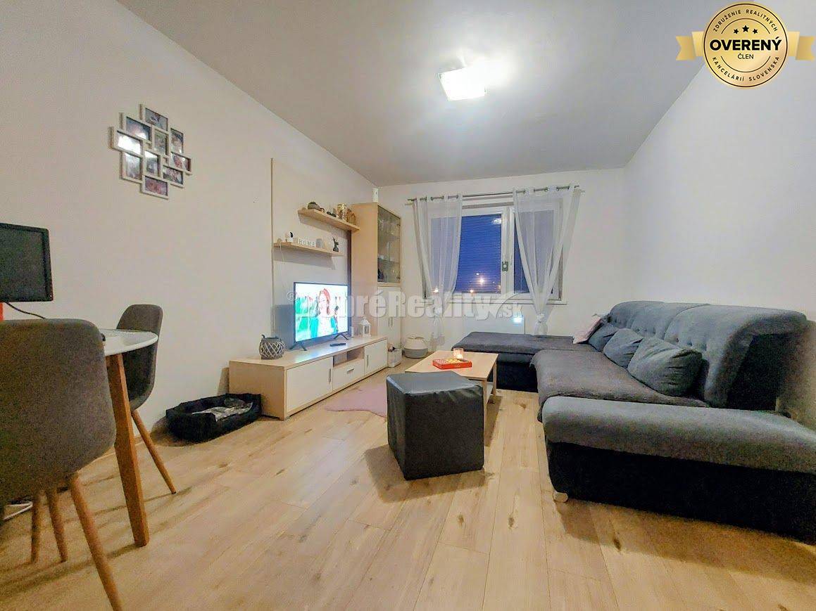 PRENÁJOM: ZARIADENÝ 2 IZBOVÝ BYT, UHLISKO