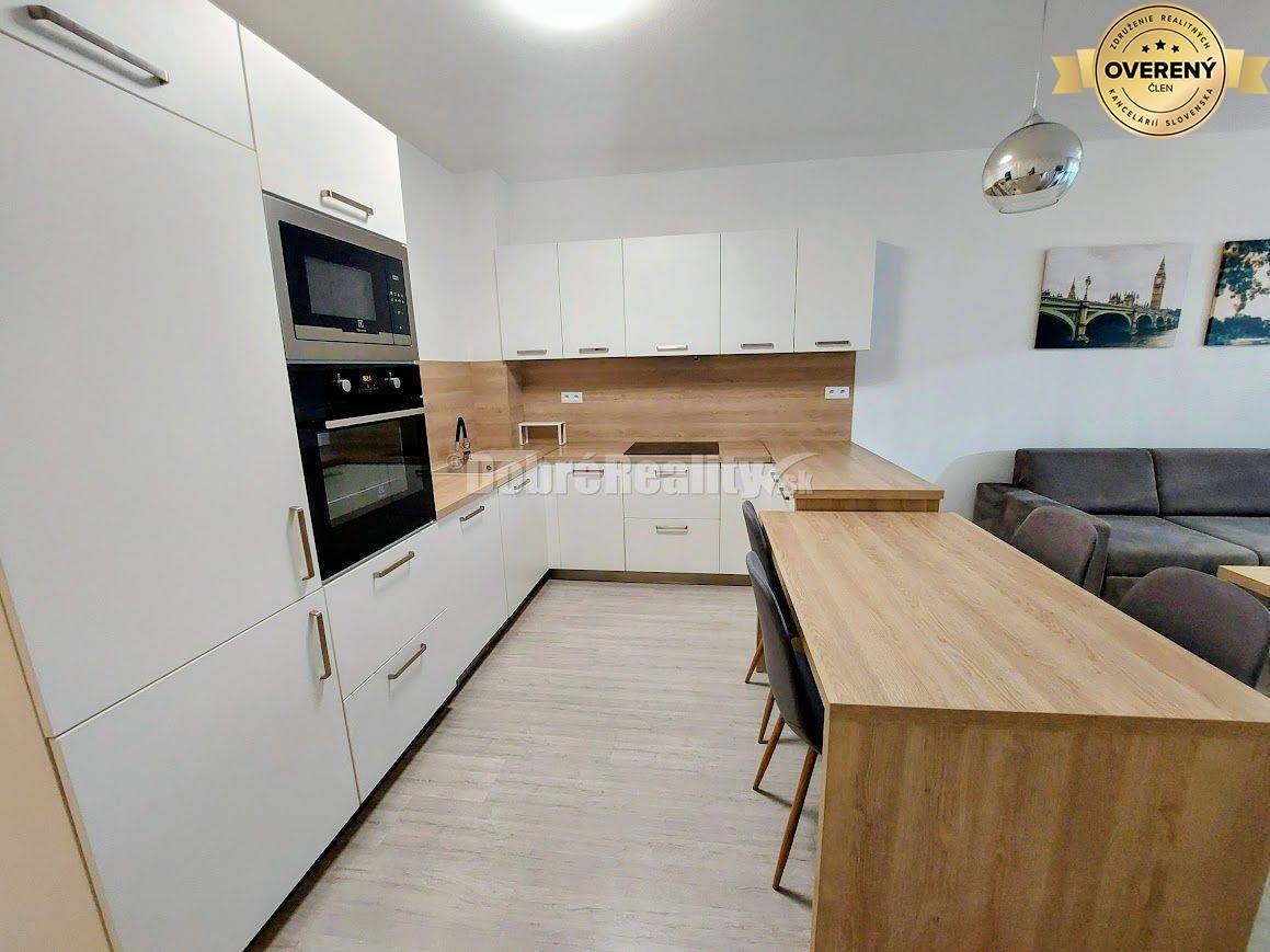 PRENÁJOM: MODERNÝ 3 IZBOVÝ BYT S TERASOU A GARÁŽOVÝM STÁTÍM, BELVEDER