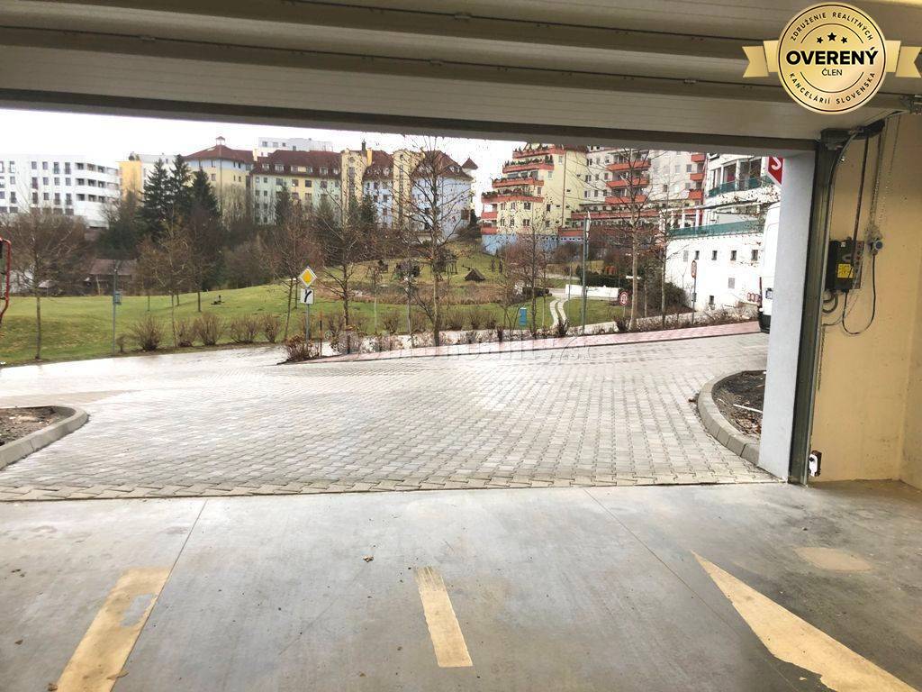 PRENÁJOM: MODERNÝ 3 IZBOVÝ BYT S TERASOU A GARÁŽOVÝM STÁTÍM, BELVEDER