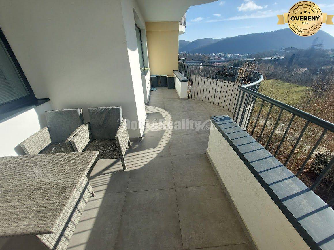 PRENÁJOM: MODERNÝ 3 IZBOVÝ BYT S TERASOU A GARÁŽOVÝM STÁTÍM, BELVEDER