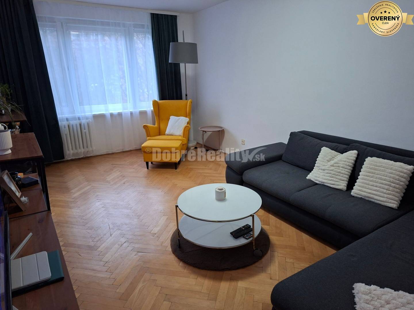 DOBRÉ REALITY-Krásny 2-i. byt na prenájom, Nábr. sv. Cyrila, Prievidza