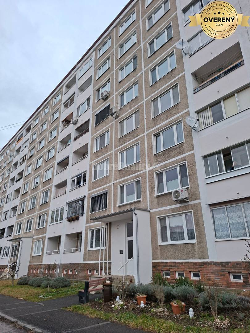 DOBRÉ REALITY-Krásny 2-i. byt na prenájom, Nábr. sv. Cyrila, Prievidza