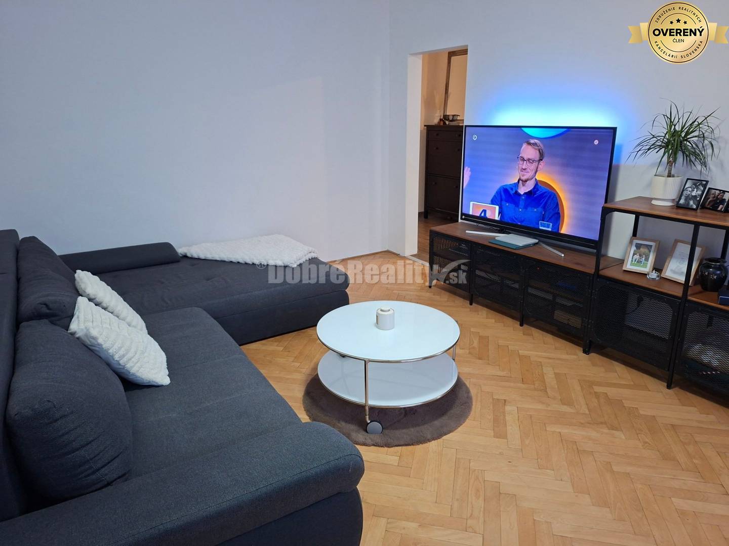 DOBRÉ REALITY-Krásny 2-i. byt na prenájom, Nábr. sv. Cyrila, Prievidza